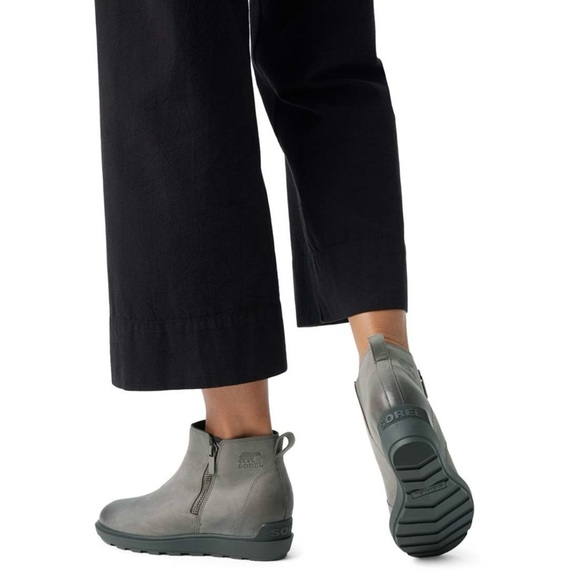 Sorel Shoes - SOREL EVIE™ II WOMEN'S‎ ZIP BOOTIE, Size: 9.5 , Color: Quarry, Grill , B 253